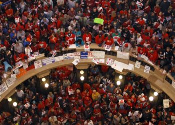 Texas Democrats fleeing state to block redistricting vote follows strategy that’s had mixed results