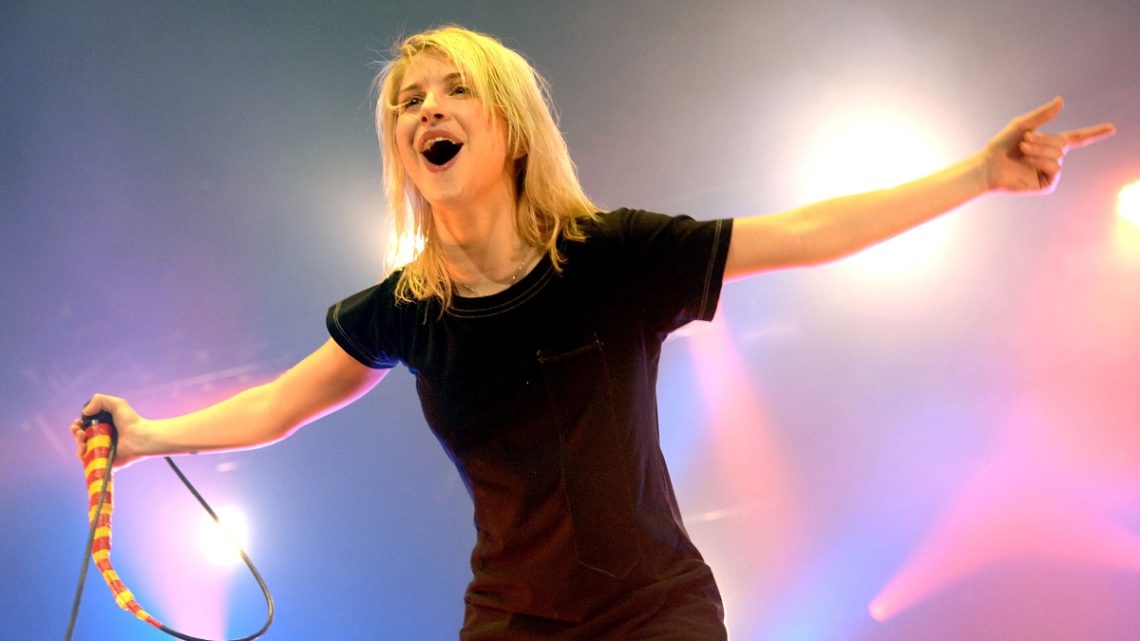 “The Guys and I Needed This”: The Paramore Song That Hayley Williams Used To Clear Interpersonal Band Tensions