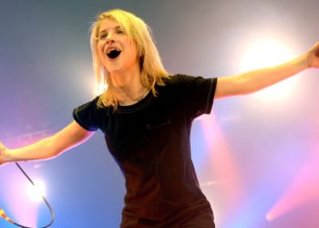 “The Guys and I Needed This”: The Paramore Song That Hayley Williams Used To Clear Interpersonal Band Tensions