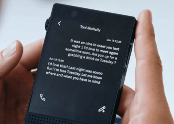 The Light Phone III Is a Premium Dumb Phone. Yes, Such a Thing Exists.