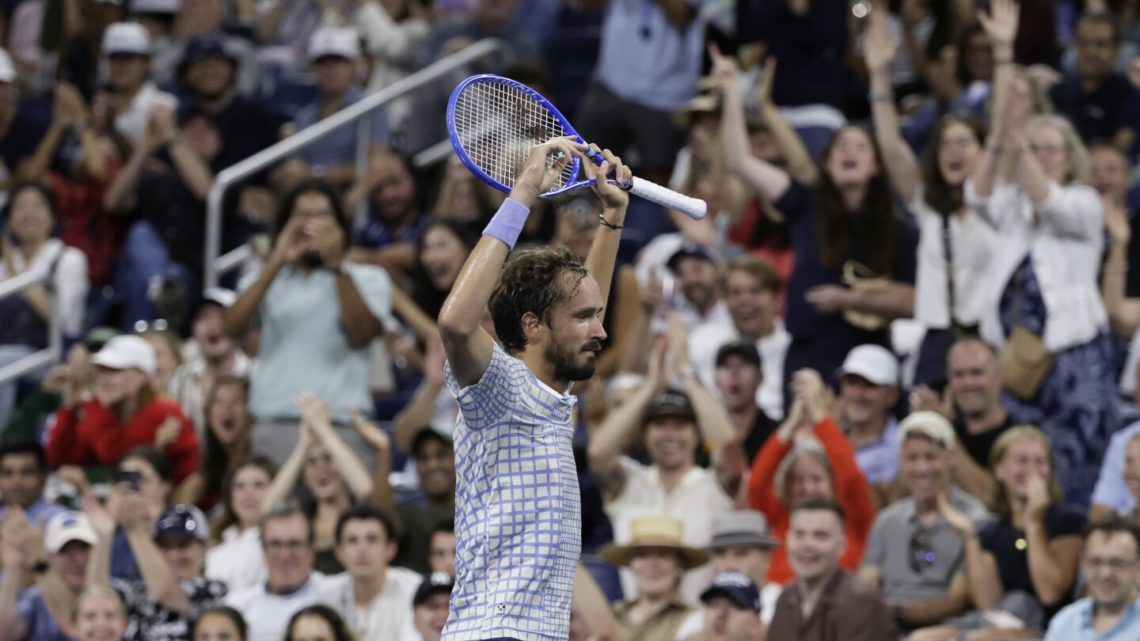 The US Open’s chaos includes rowdy crowds, long commutes and the smells of weed or burgers