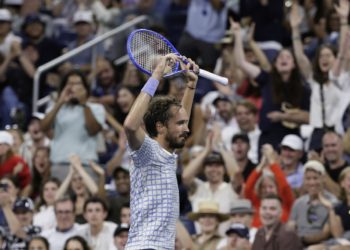 The US Open’s chaos includes rowdy crowds, long commutes and the smells of weed or burgers