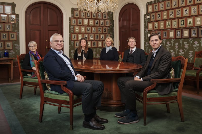 The Norwegian Nobel Committee, 2025. From left: Anne Enger, Kristian Berg Harpviken (secretary), Gry Larsen, Kristin Clemet, Asle Toje (vice chair) og Jørgen Watne Frydnes (chair).