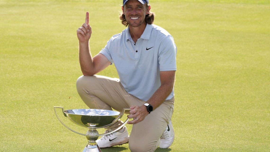 Tommy Fleetwood wins Tour Championship for first PGA Tour title and FedEx Cup