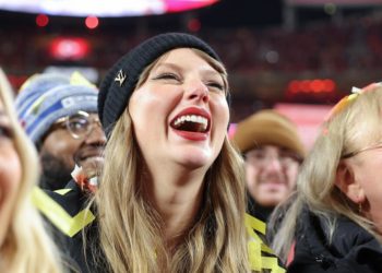 Travis Kelce kept his mouth shut about his engagement to Taylor Swift. His dad, however, dishes details