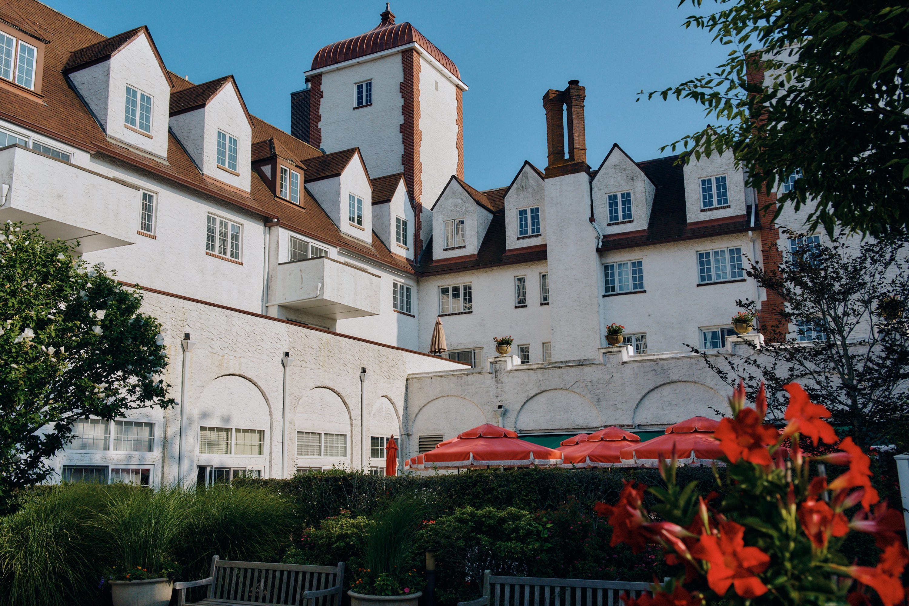 exterior montauk manor