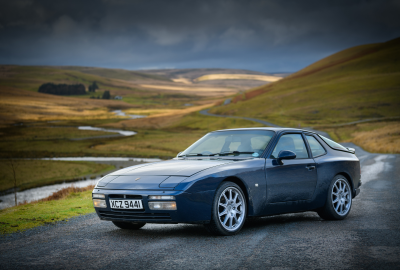 Porsche 944