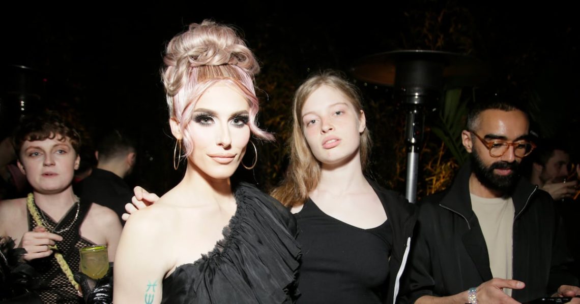 Elon Musk’s Estranged Daughter Says She Lives With 3 Roommates