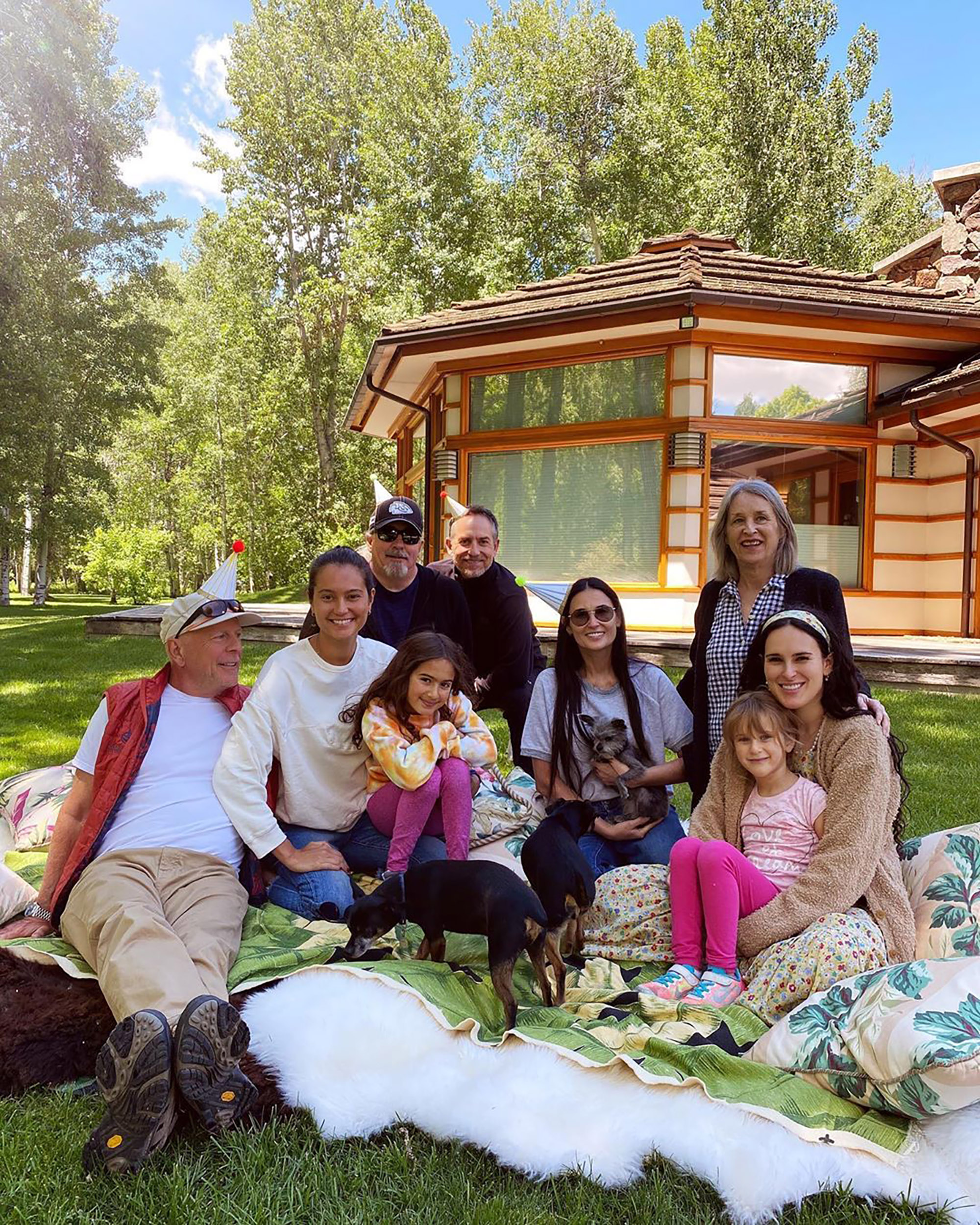 Bruce Willis, Emma Heming and their family