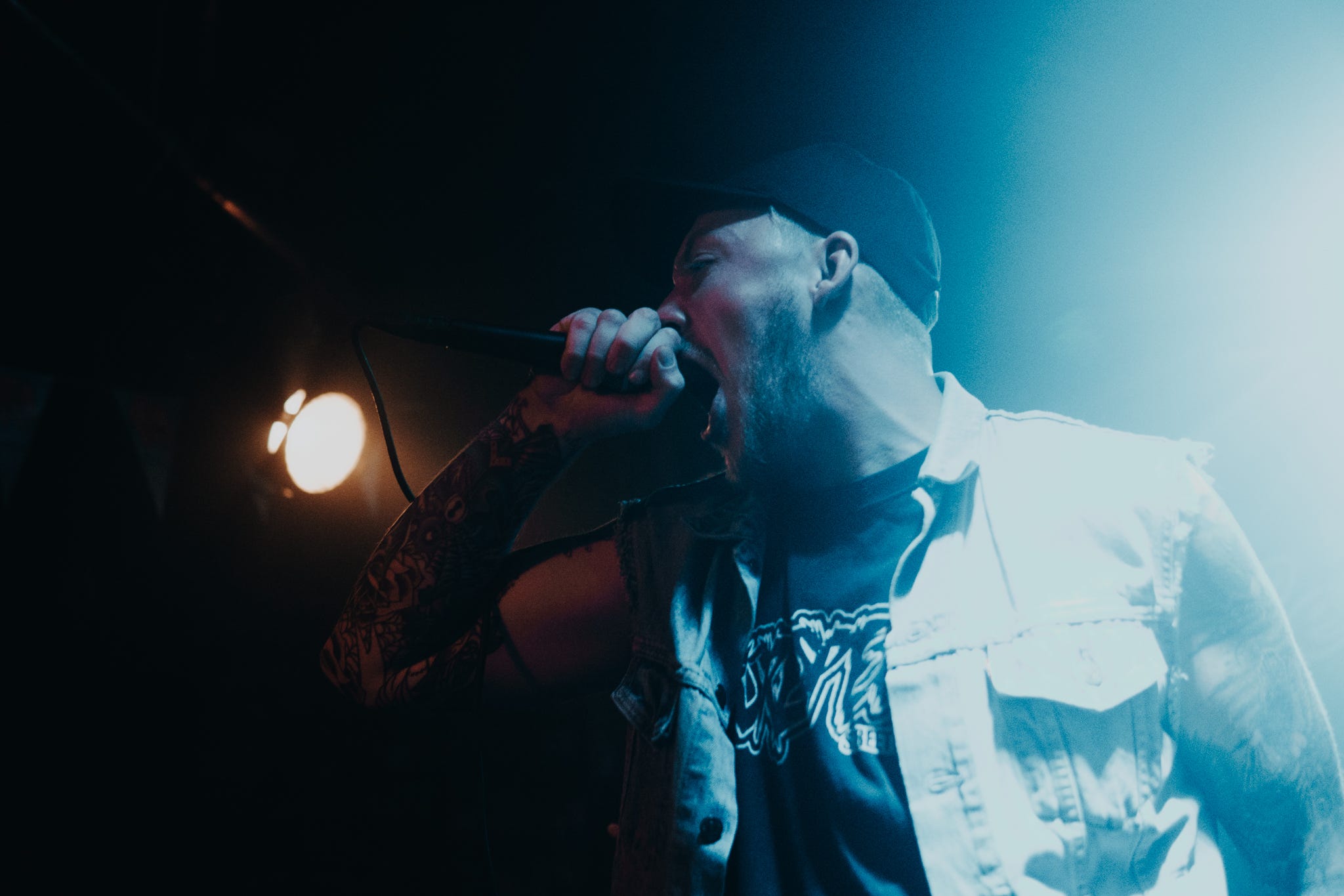 Matt Jones performing