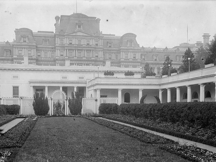 The White House Rose Garden in 1914.