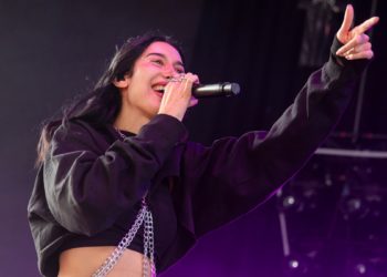 Who Is Julia Wolf? The ‘Twilight’ Obsessed Indie-Pop Girly With Heavy Metal Caroline Polachek Vibes