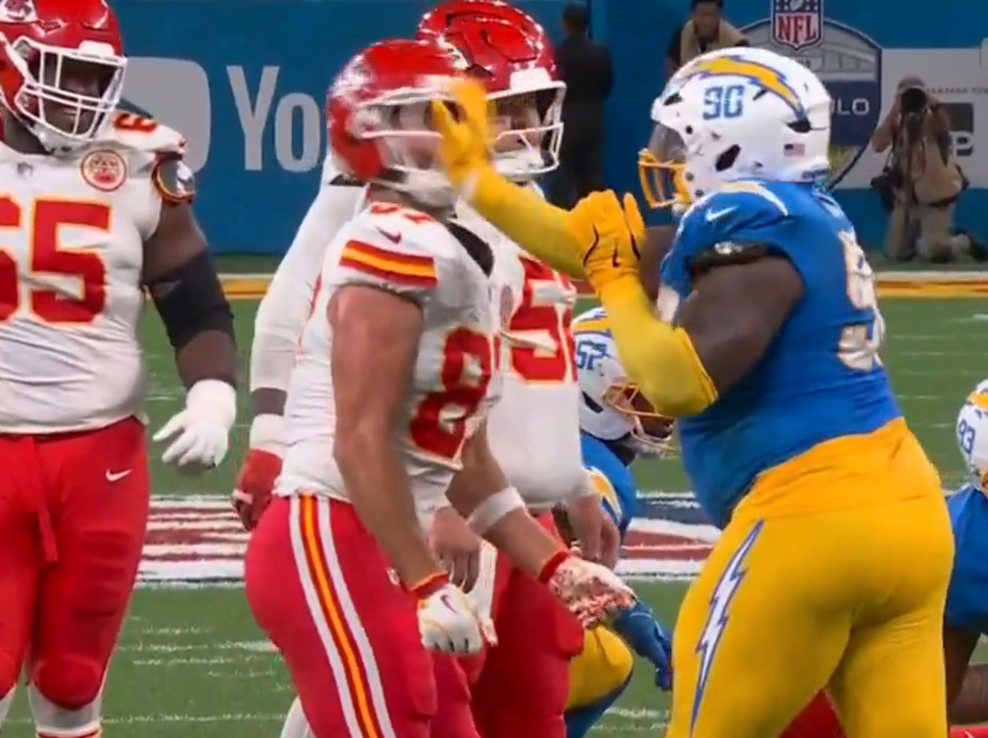 Teair Tart slapping Travis Kelce.