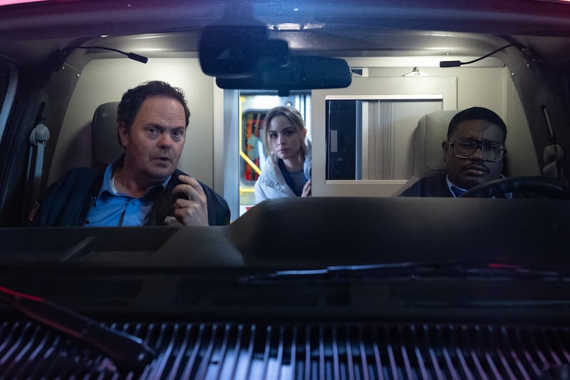 Rainn Wilson as Randy, Aimee Carrero as Jessica, Lil Rel Howery as Mike
