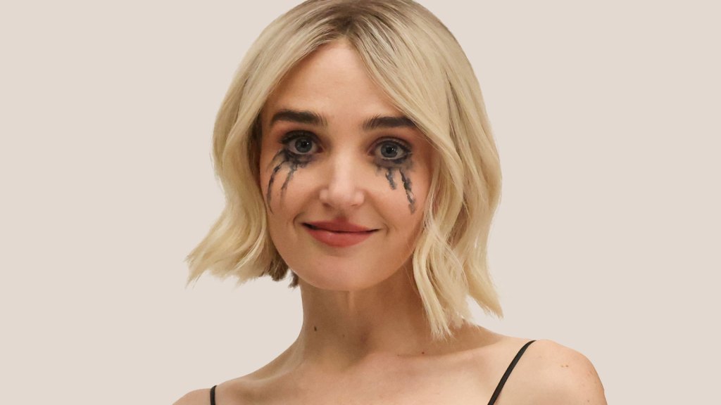 Chloe Fineman Says ‘SNL’ Cast Shakeup Was “Pretty Wild”: “I Haven’t Fully Processed Anything”