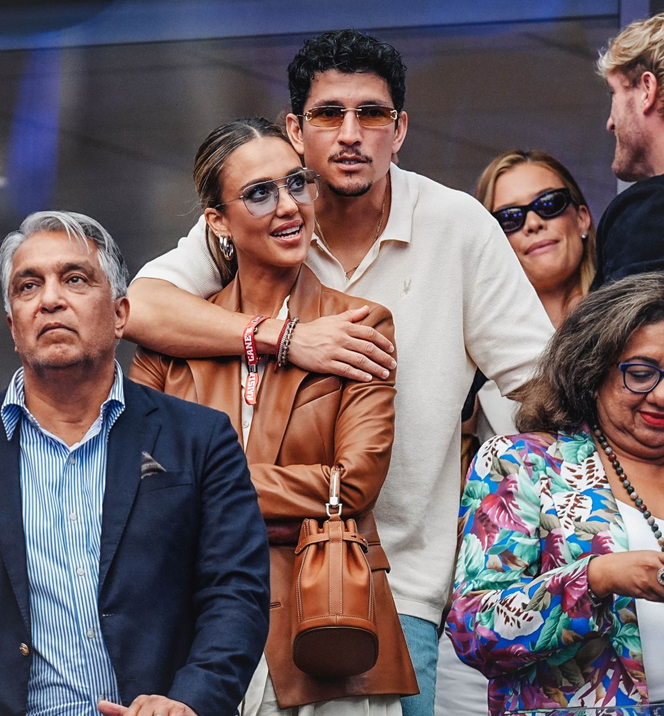 NEW YORK, NY - SEPTEMBER 07: Jessica Alba and Danny Ramirez attend the Men's Singles Final on Day 15 of the 2025 US Open Tennis Championships at the USTA Billie Jean King National Tennis Center on September 07, 2025 in Flushing Meadows, Queens, New York City. (Photo by XNY/Star Max/GC Images)