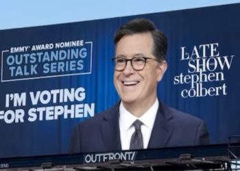 Stephen Colbert Thanks Jon Stewart & Jimmy Kimmel After ‘The Late Show’ Emmy Win