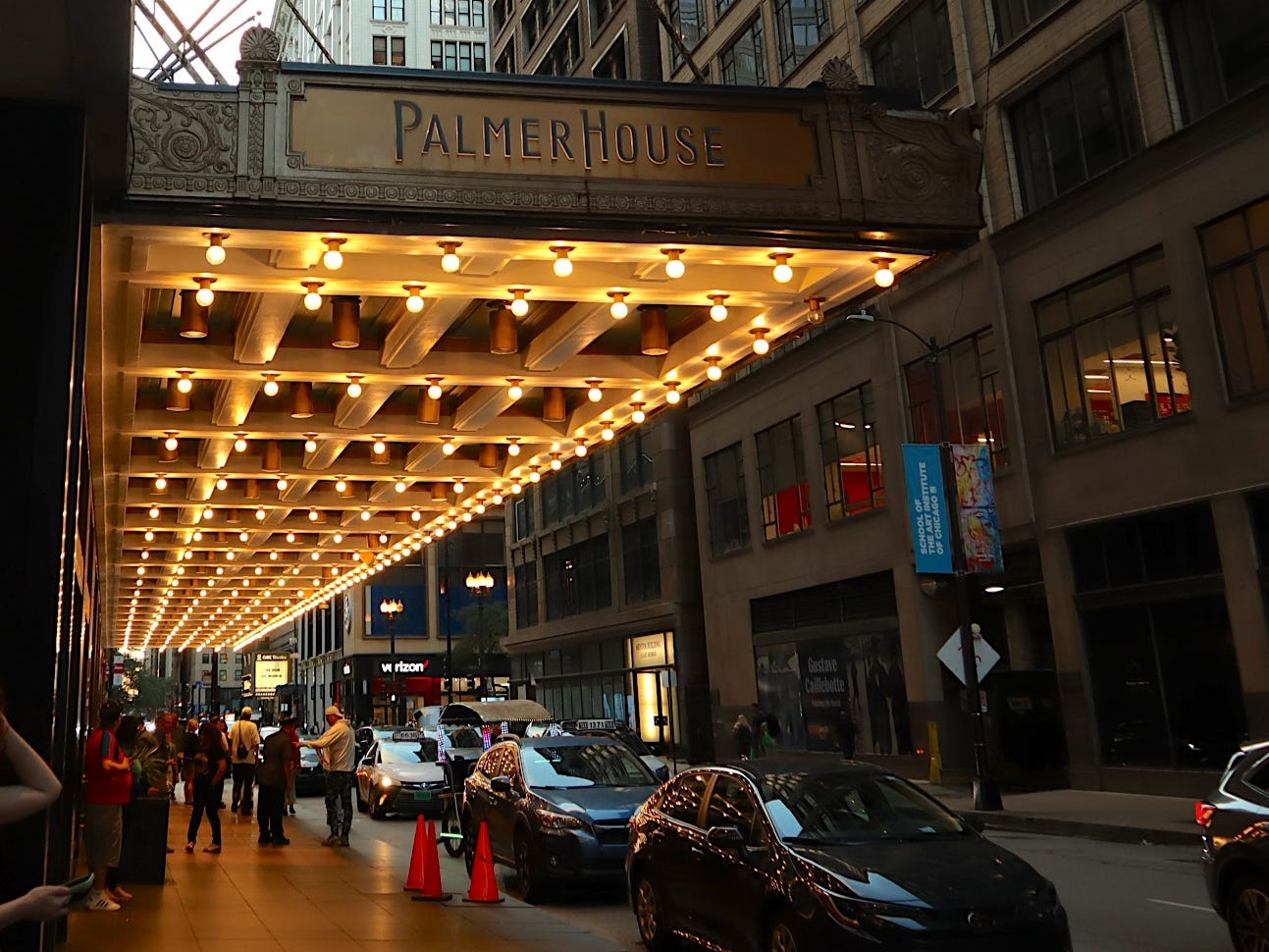 palmer house chicago outside