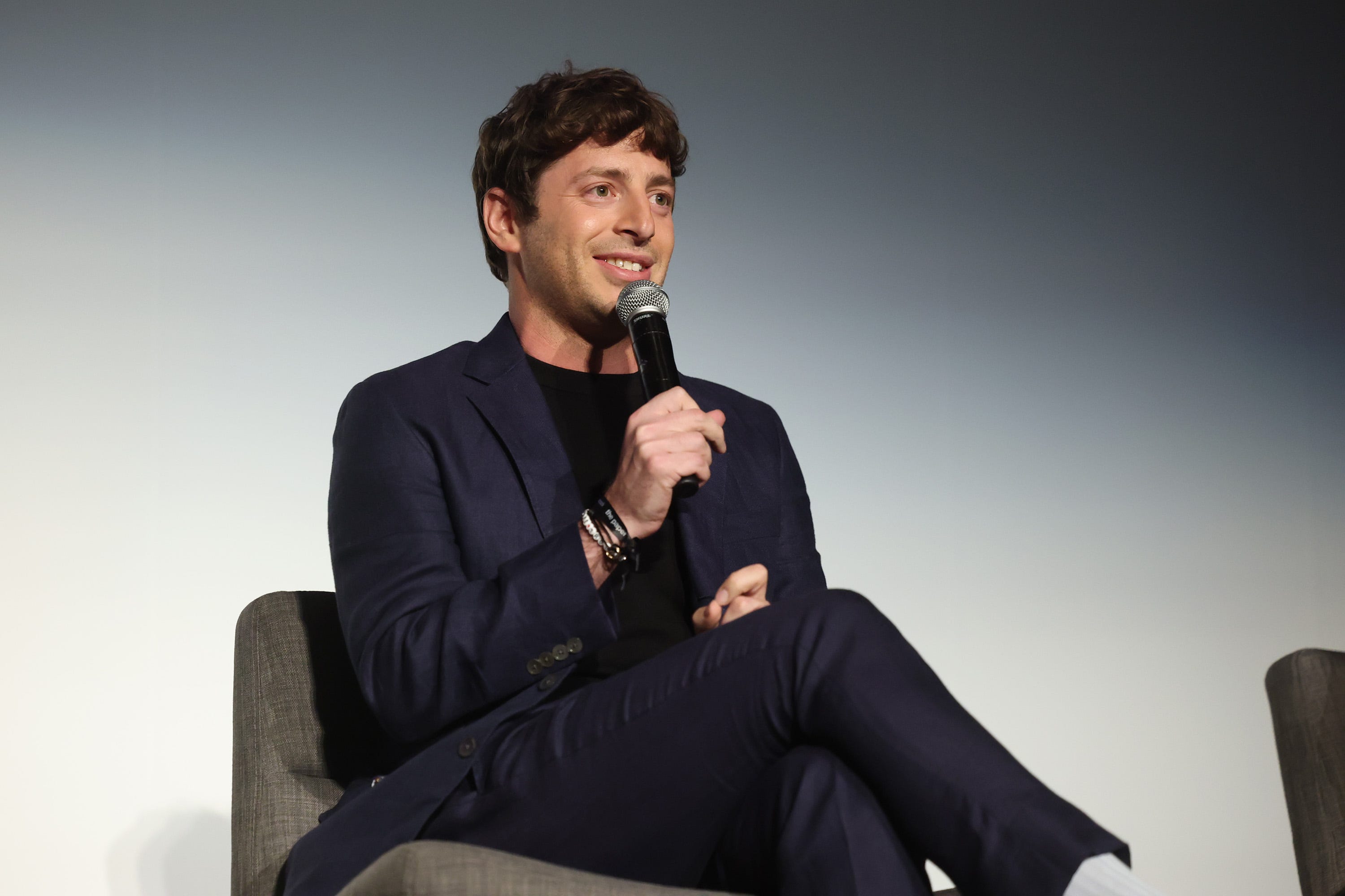 Alex Edelman at the Harmony Gold Theater on August 27, 2025.
