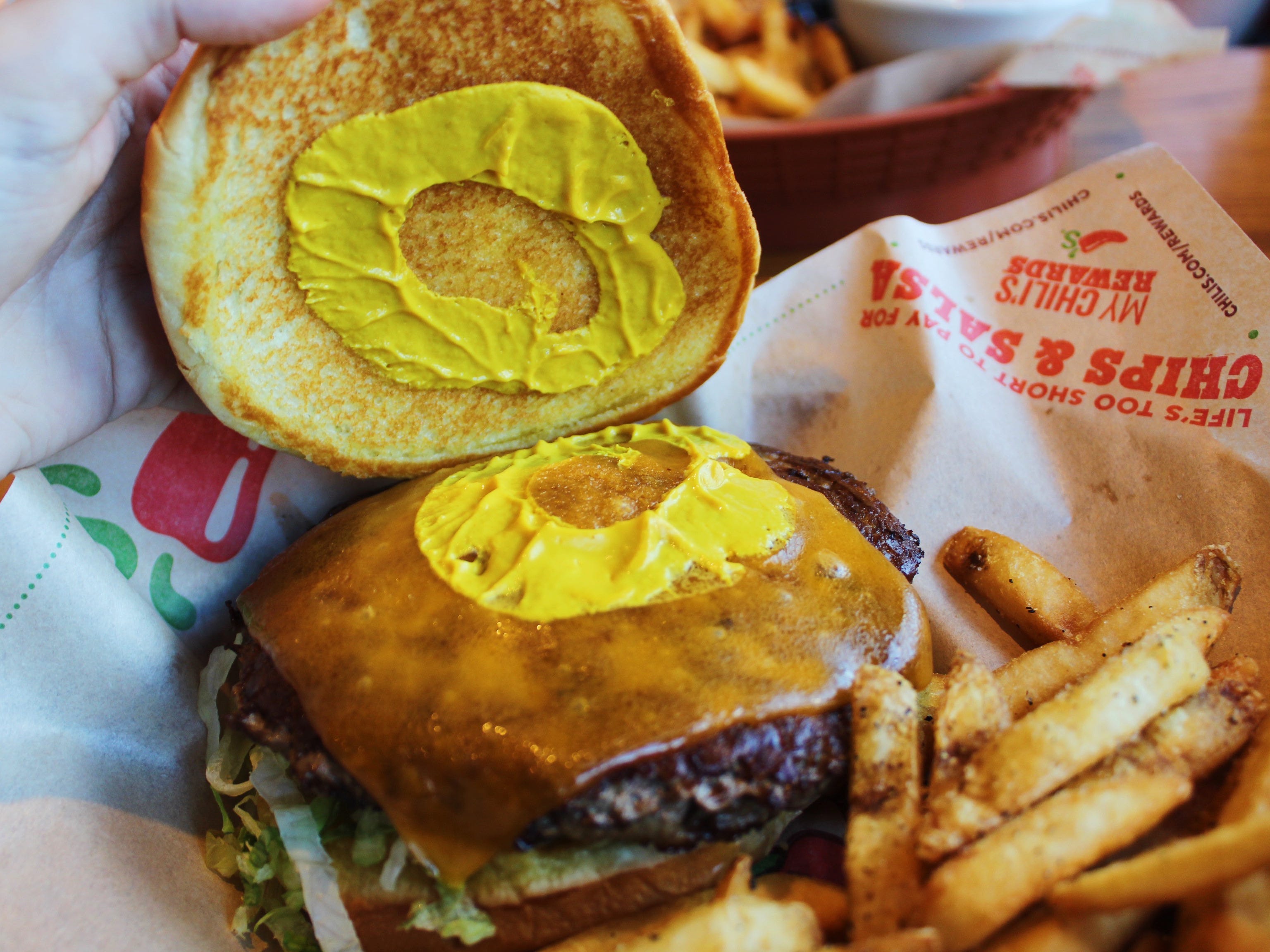 chilis grill and bar old timer burger with cheese