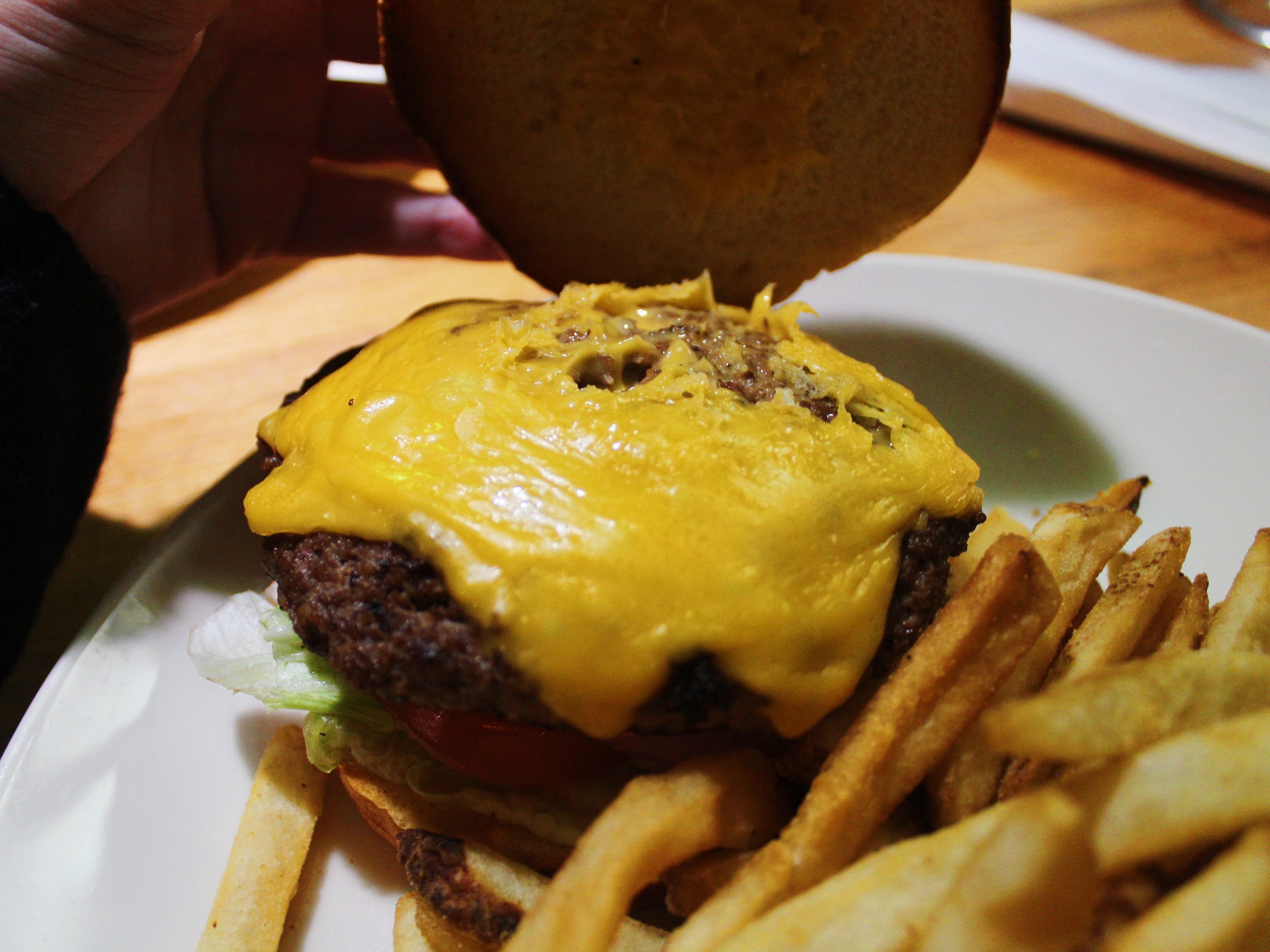 applebees cheeseburger