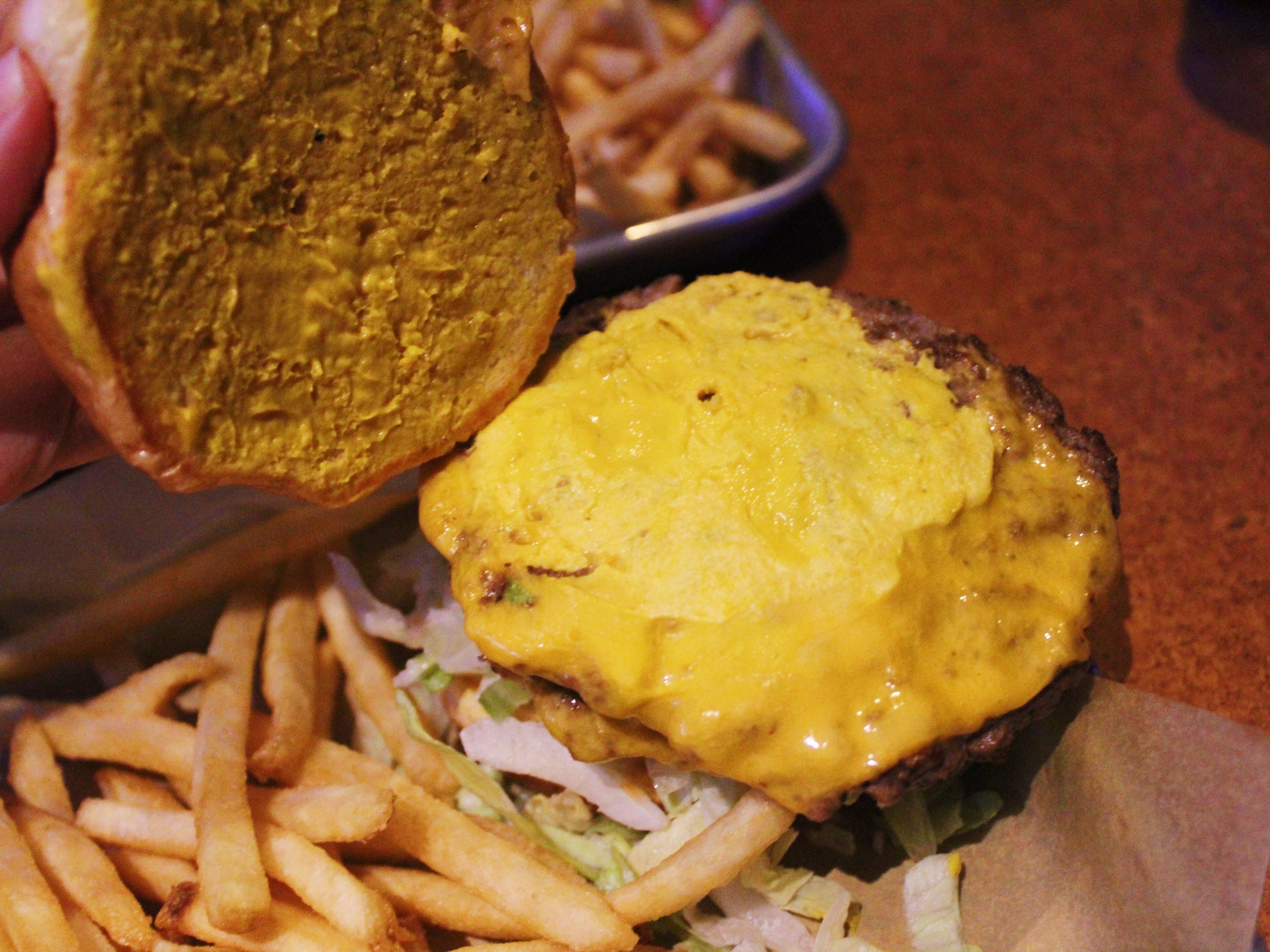 buffalo wild wings all american cheeseburger