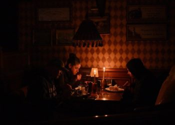 ‘Strong Roots’ Turns Cooking Into Resistance