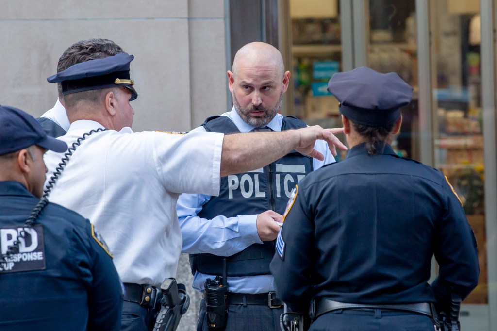 NYPD at the scene of a shooting near E 27th St and Park Ave in Midtown Manhattan..  The shocking spurt of simultaneous bloodshed happened soon after the Big Apples Mexican Day Parade wrapped up nearby.