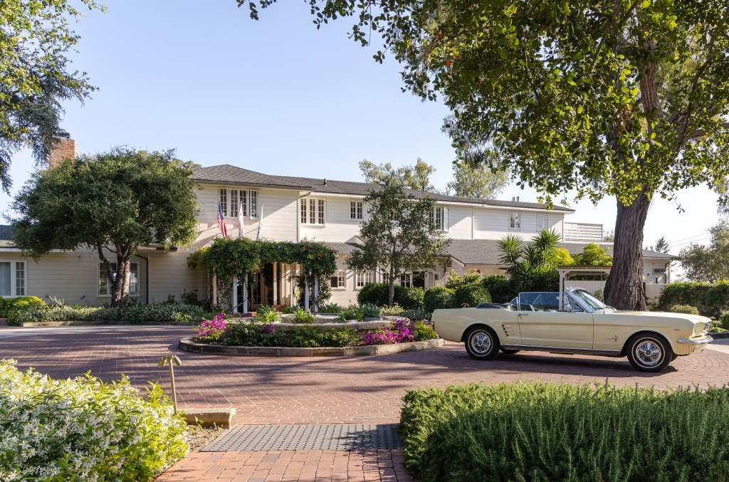 El Encanto hotel