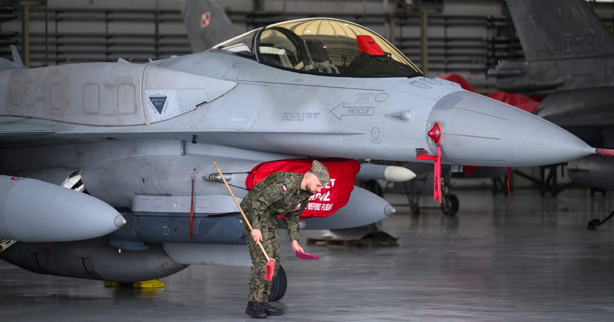 Poland closes airspace scrambles jets amid massive Russian attack on Poland closes airspace scrambles jets amid massive Russian attack on