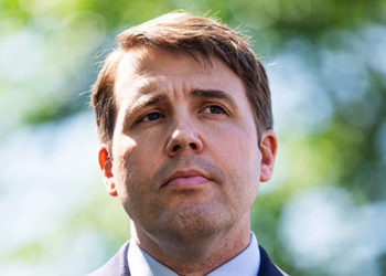 Exclusive — Former Sen. Scott Brown: Democrat Chris Pappas Voted Against No Taxes on Tips, Overtime