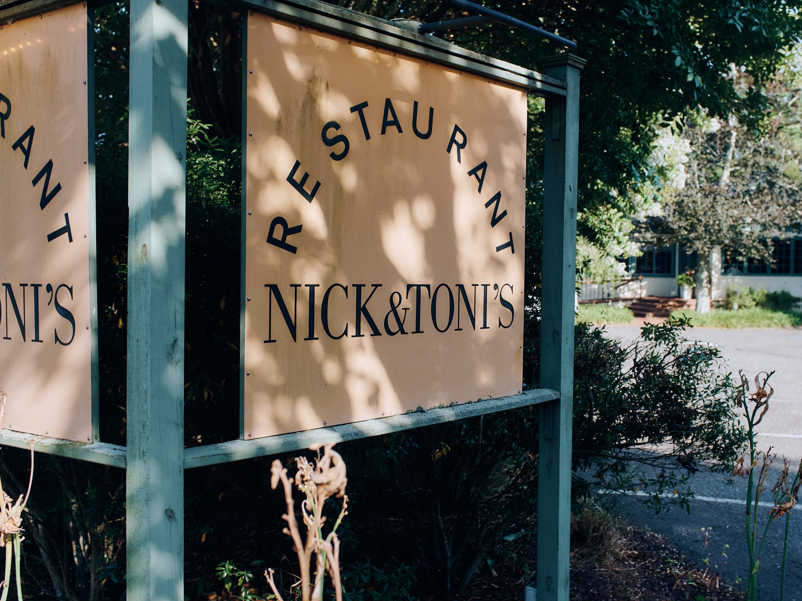 nick and toni's sign