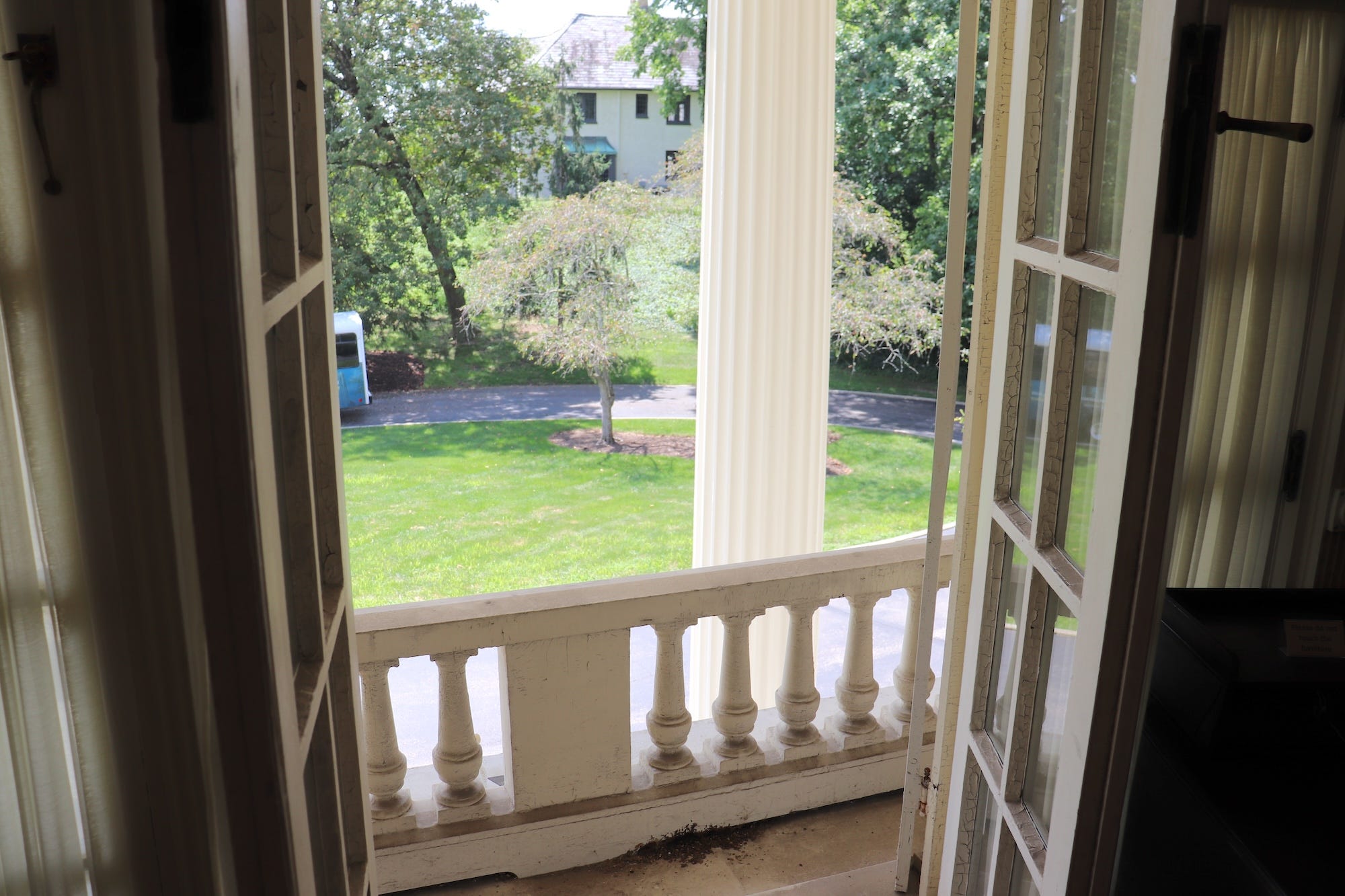 A jute balcony at Hawthorn Hill.