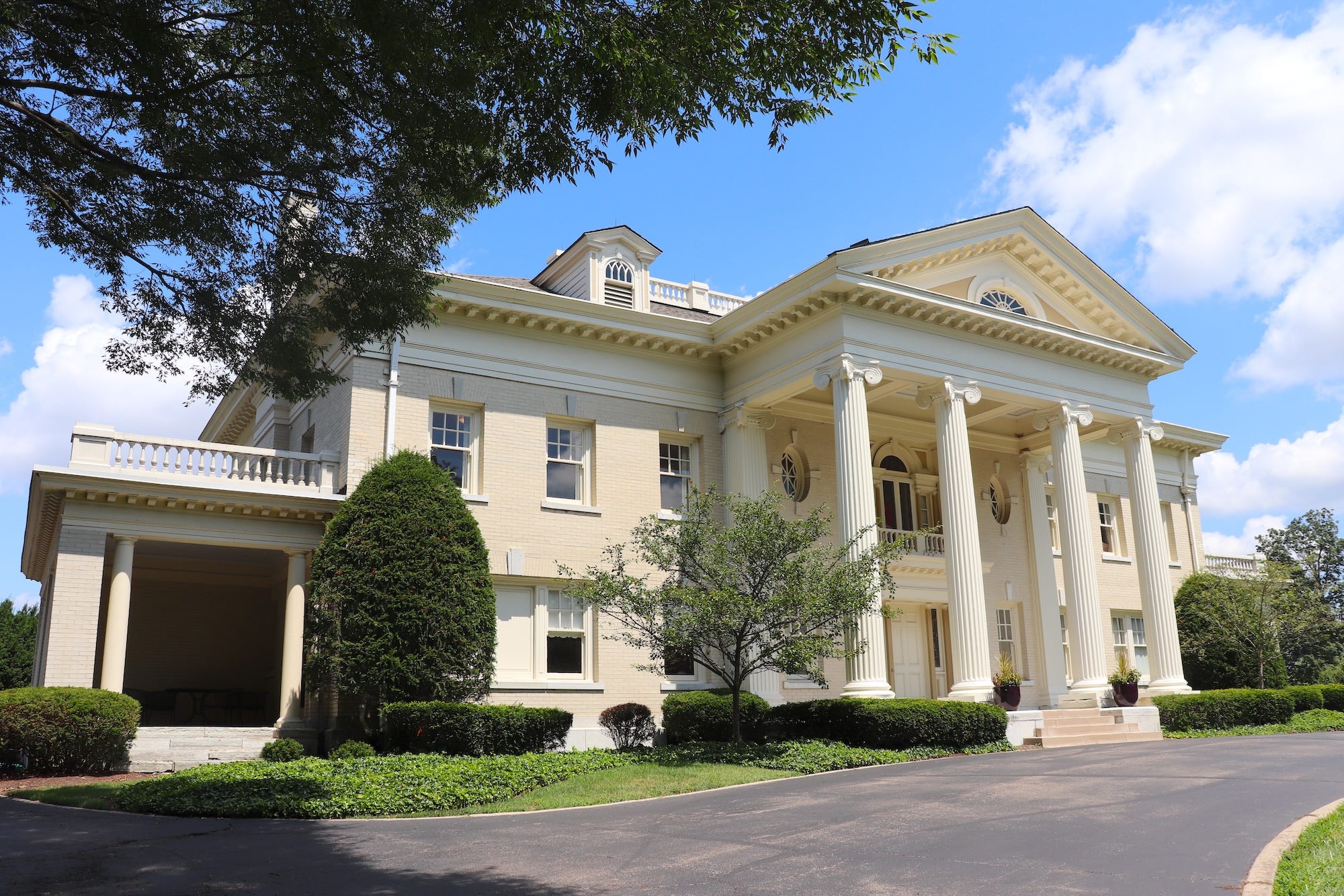 Hawthorn Hill.