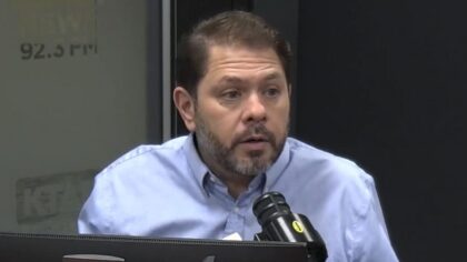 Arizona Sen. Ruben Gallego wants fellow Democrats to focus on 1 issue in shutdown talks