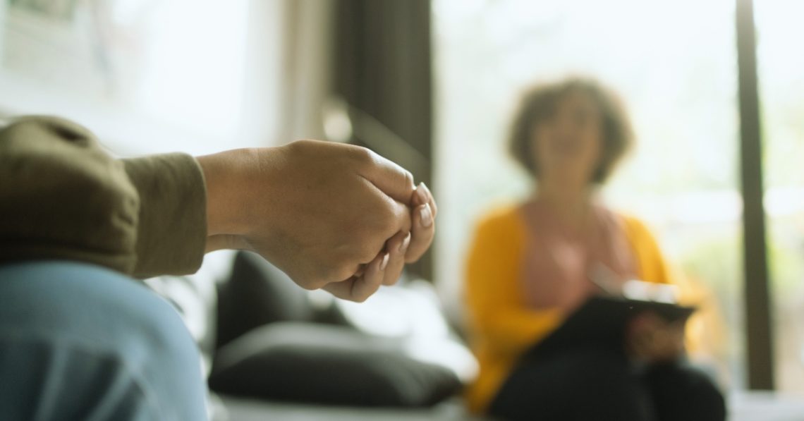 5 Signs You Need to Dump Your Therapist ASAP
