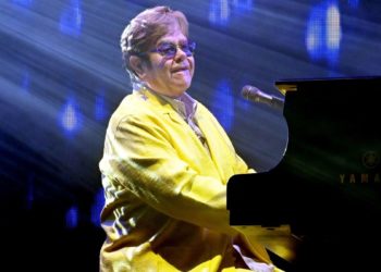 5 Songs You Should Never Play on the Bar TouchTunes