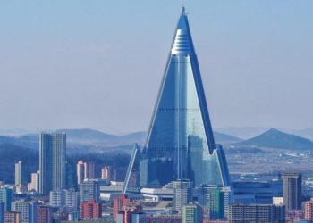 10 of the tallest empty skyscrapers around the world