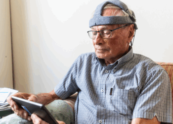 Alzheimer’s: At-Home Brainwave Test Offers Early Warning