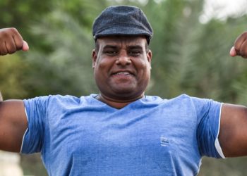 An Egyptian Wrestler Just Dragged a 700-Ton Ship Using Only His Teeth