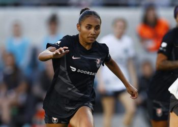 Angel City’s Alyssa Thompson heading to Chelsea for record-setting transfer fee