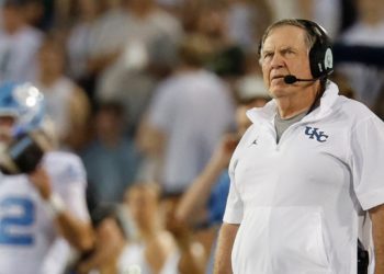 Bill Belichick picks up 1st win of college football coaching career