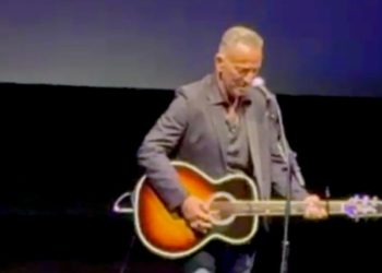 Bruce Springsteen Takes The Stage With Land Of Hope And Dreams At ‘Deliver Me From Nowhere’ Premiere – New York Film Festival