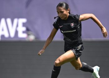 Commentary: Can’t even say her name? Angel City handled Alyssa Thompson transfer in odd way