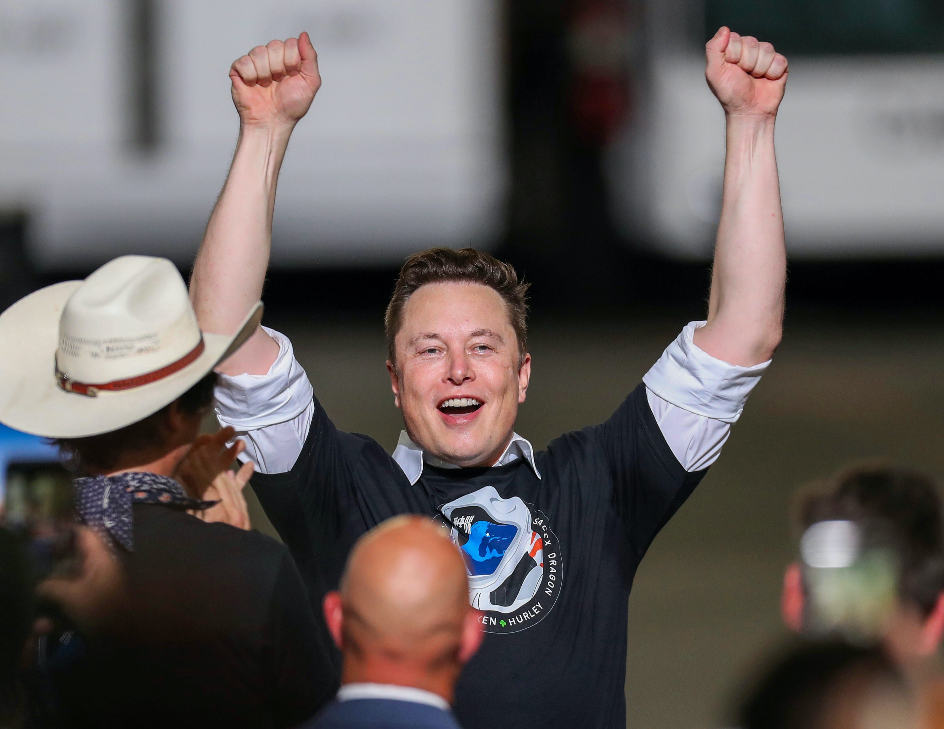 elon musk nasa kennedy space center ksc may 30 2020 demo2 demo 2 rocket launch astronauts cheering happy successful yay GettyImages 1236085489