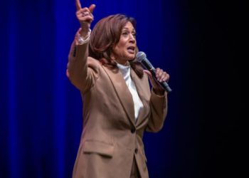 Former VP Kamala Harris offers few regrets about failed presidential campaign at first L.A. book event