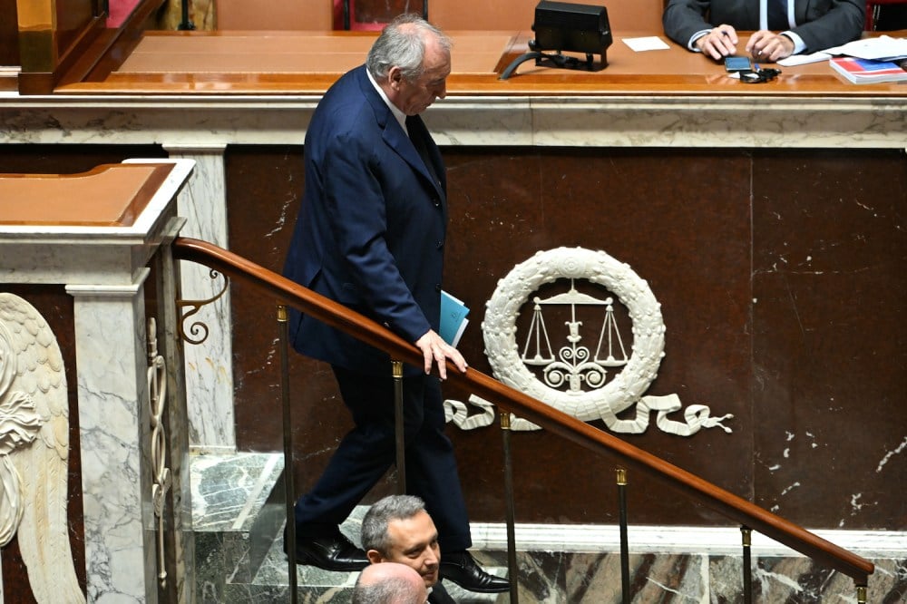 France Descends Toward Another Government Collapse