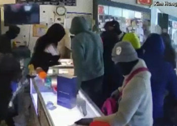 How Many Masked Men Does It Take to Rob a Jewelry Store? Fifteen, Apparently.