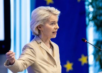 How the EU Could Push Hungary and Slovakia to Quit Russian Oil