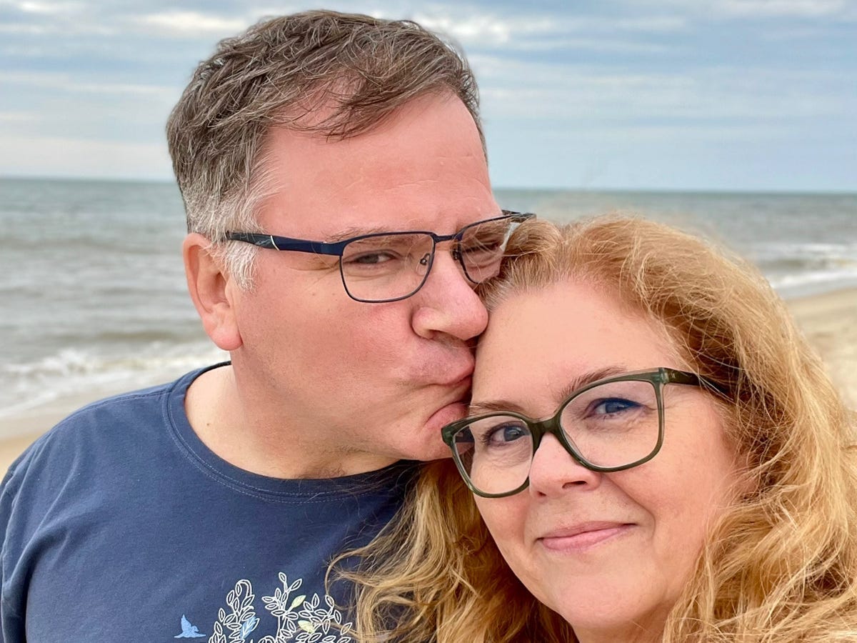 Couple kissing at the beach